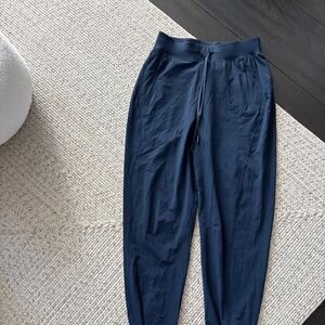 Lululemon pants 6